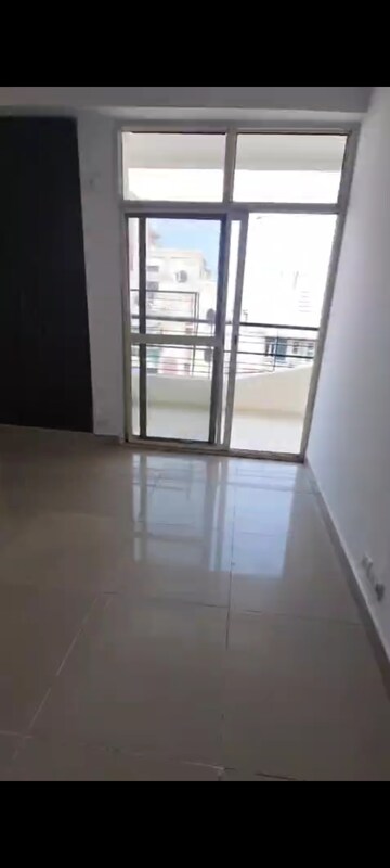 Room in 2 BHK Apartment at Amrapali Empire, Sain Vihar – for Sale
