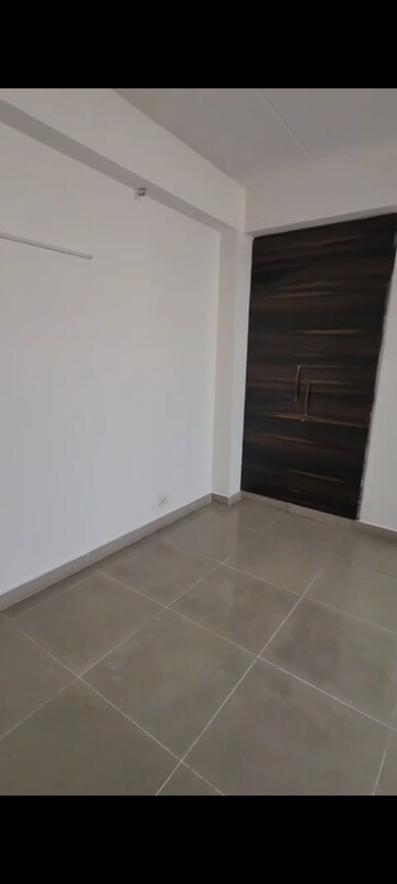 Room in 2 BHK Apartment at Amrapali Empire, Sain Vihar – for Sale