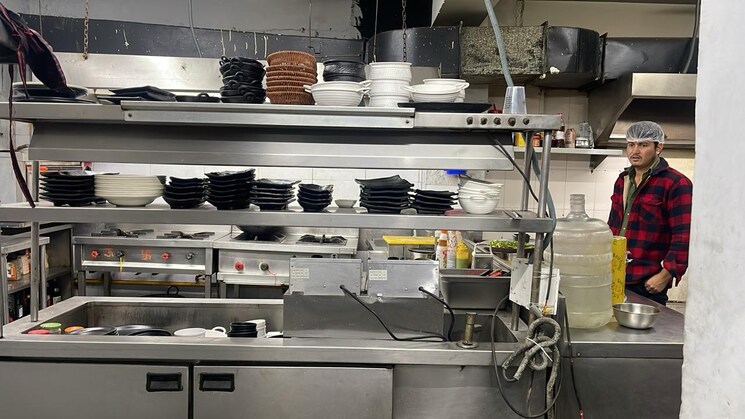 Gym, sai-kutir-sector-49 6 Bedroom 153 Sq.Mt. Villa In Sector 49 Noida 9080903