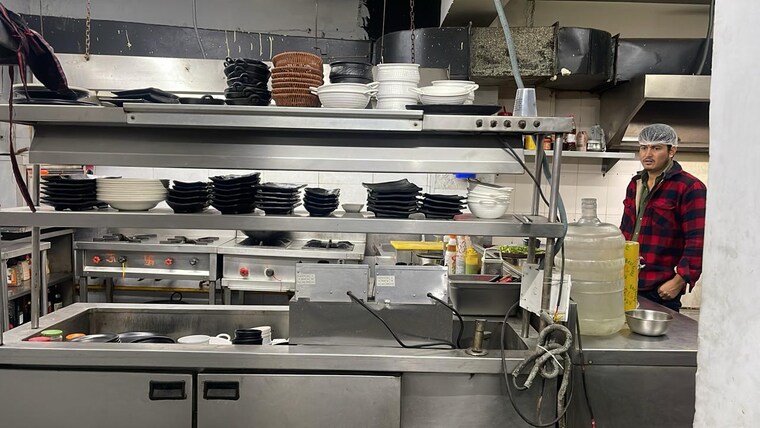 Gym, sai-kutir-sector-49 6 Bedroom 153 Sq.Mt. Villa In Sector 49 Noida 9080903