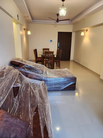 Bedroom in 2 BHK Apartment at Fort – for Rent