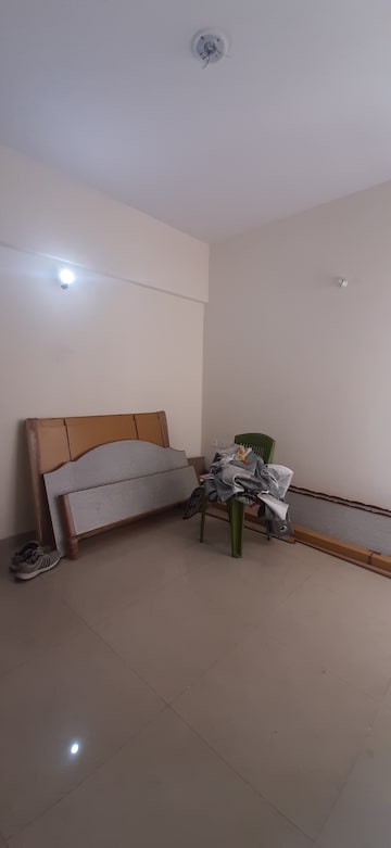Staircase in 2.5 BHK Apartment at Land Craft Golf Links Apartment Phase 2, Pandav Nagar – for Rent