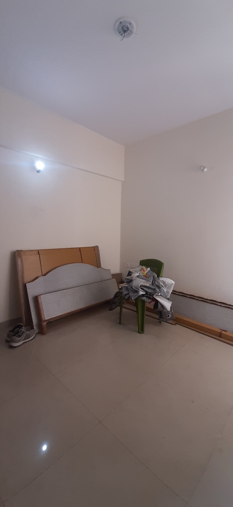 undefined, land-craft-golf-links-apartment-phase-2 2.5 Bedroom 1405 Sq.Ft. Apartment In Pandav Nagar Ghaziabad 9080798