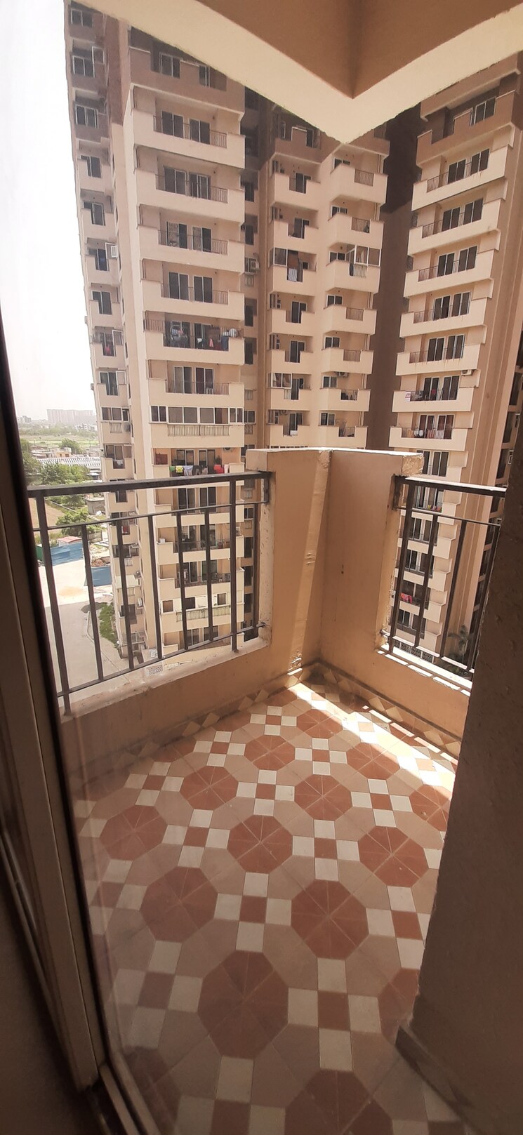 Exterior View, land-craft-golf-links-apartment-phase-2 2.5 Bedroom 1405 Sq.Ft. Apartment In Pandav Nagar Ghaziabad 9080798