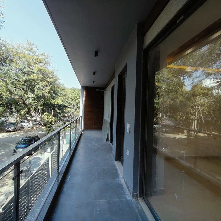 Balcony, sector 57 3 Bedroom 290 Sq.Yd. Builder Floor In Sector 57 Gurgaon 9080874
