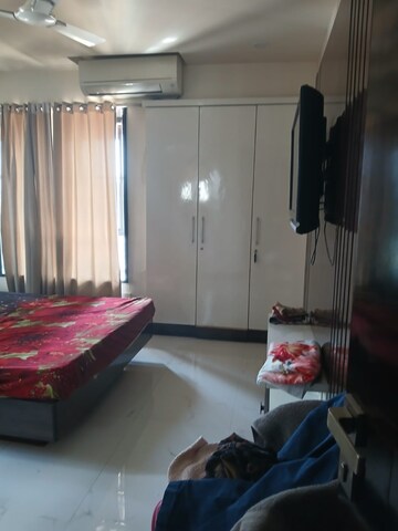 Bedroom in 3.5 BHK Apartment at Nyati Meadows, Wadgaon Sheri – for Rent