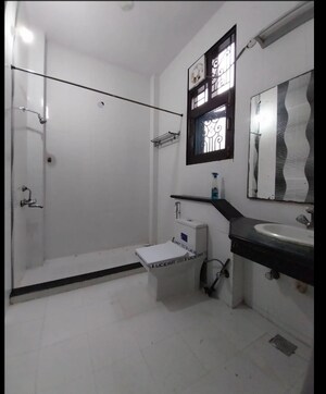  Plot For Sale in RWA Apartments Sector 41, Sector 41