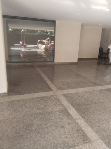 Parking in 4 BHK Builder Floor at Dlf Phase I – for Sale