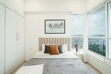 Bedroom in 2 BHK Apartment at Kalpataru Crest, Bhandup West – for Sale