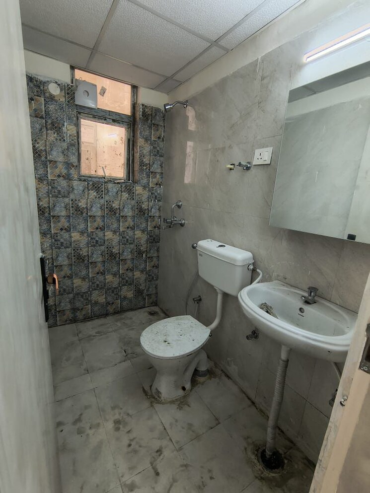 Bathroom, signature-global-city 2 Bedroom 800 Sq.Ft. Apartment In Sector 37d Gurgaon 9080963