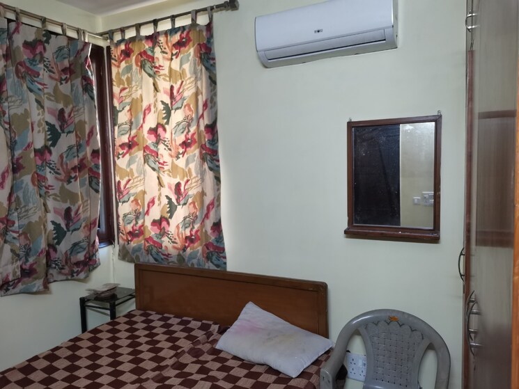 Bedroom, lajpat nagar ii 1 Bedroom 500 Sq.Ft. Builder Floor In Lajpat Nagar ii Delhi 9081005
