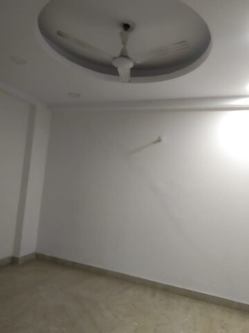 Room in 3 BHK Apartment at Rajpur Khurd Extension – for Sale