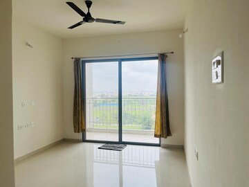 Room in 1 BHK Apartment at Rohan Abhilasha 2, Wagholi – for Rent