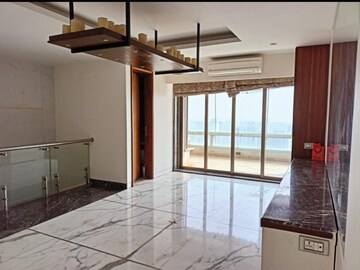 Bedroom in 4 BHK Apartment at Oberoi Realty Sky Heights, Andheri West – for Sale