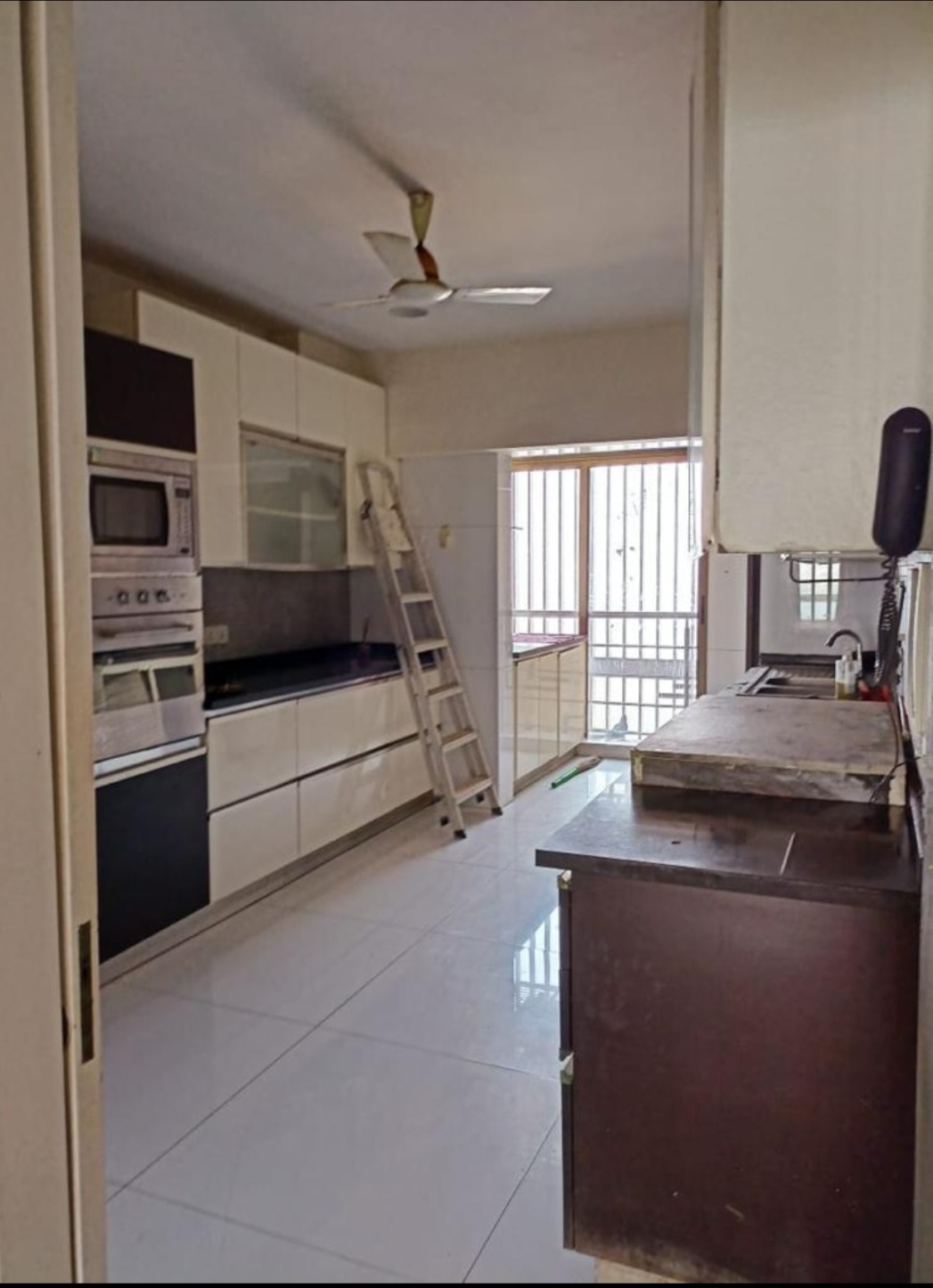 4 BHK + Pooja Room,Servant Room,Study Room,Extra Room Apartment For Sale in Oberoi Realty Sky Heights