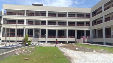  Showroom For Sale in Pir Machalla