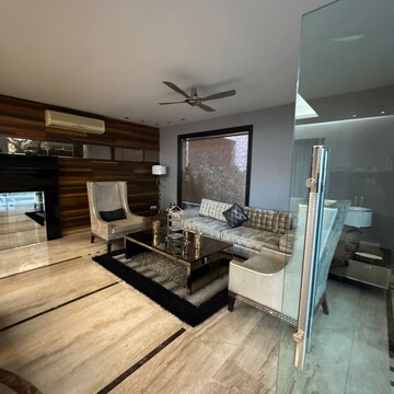 Living Room in 6+ BHK Villa at Gold Souk Golf Links Plots, Laxmi Mod Colony – for Sale