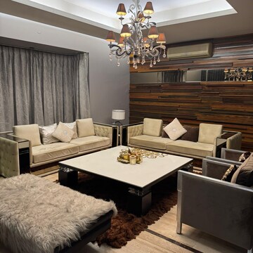Bedroom in 6+ BHK Villa at Gold Souk Golf Links Plots, Laxmi Mod Colony – for Sale