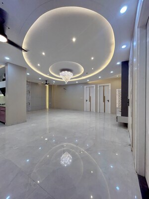 Bathroom in 5 BHK Builder Floor at TDI The Retreat, Sector 89 – for Sale