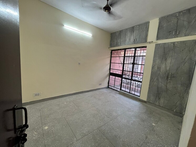 Room, dda-rosewood-apartments 3 Bedroom 900 Sq.Ft. Apartment In Vasant Kunj Delhi 9081264