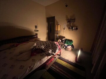 Bedroom in 3 BHK Apartment at DDA Rosewood Apartments, Vasant Kunj – for Rent