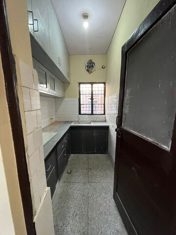 Kitchen in 3 BHK Apartment at DDA Rosewood Apartments, Vasant Kunj – for Rent