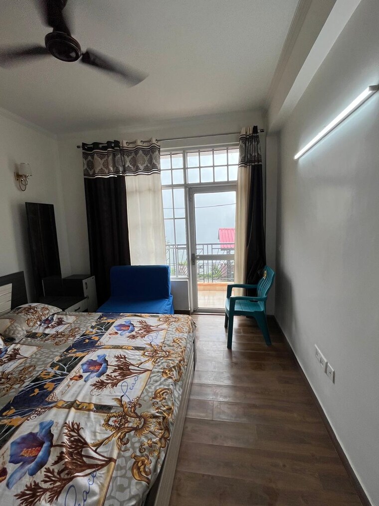 Bedroom, kamyana bharari road 2.5 Bedroom 1280 Sq.Ft. Apartment In Kamyana Bharari Road Shimla 9081275