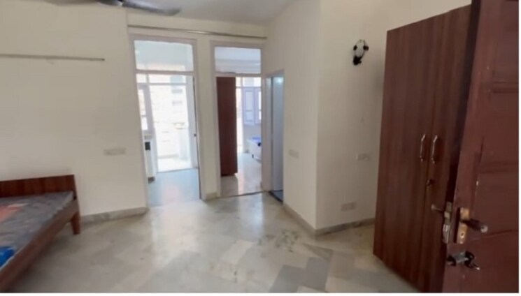 Room, dlf city phase 3 1 Bedroom 550 Sq.Ft. Independent House In Dlf City Phase 3 Gurgaon 9081186