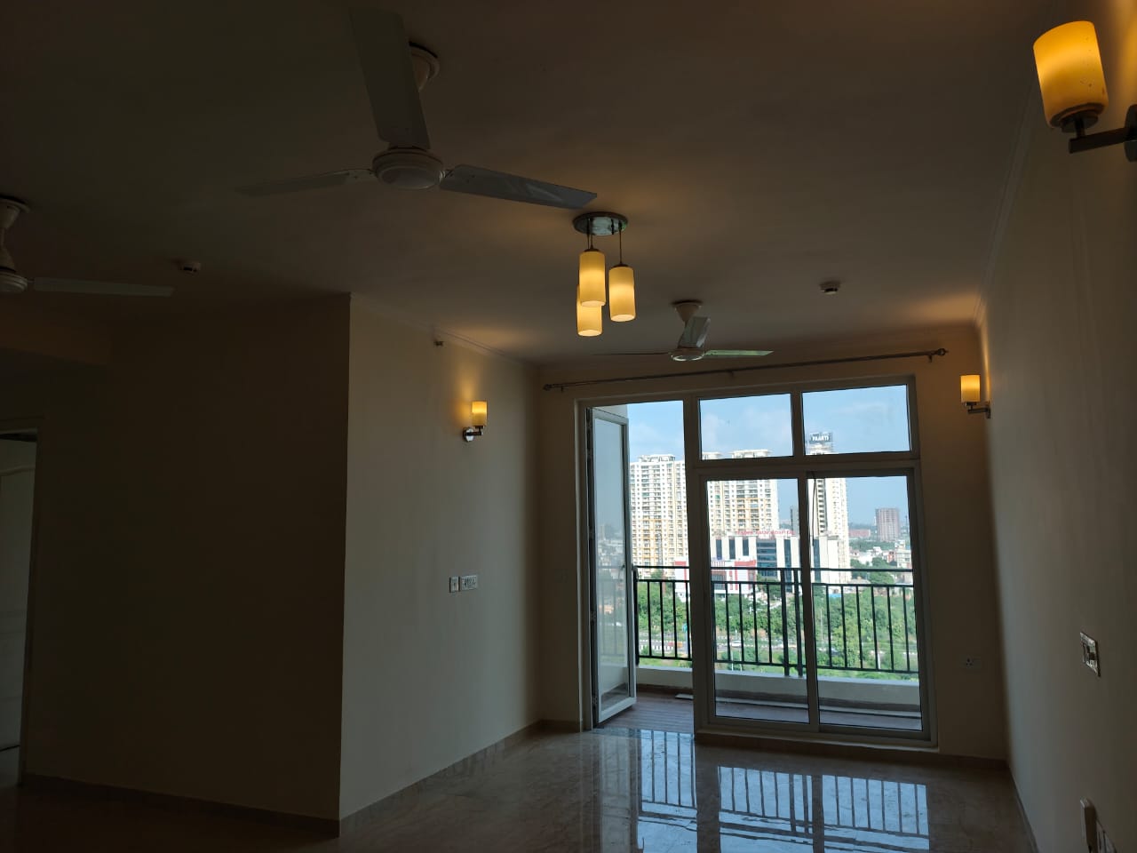 3.5 BHK + Servant Room 1760 Sq.Ft. Apartment in Omaxe Waterscapes