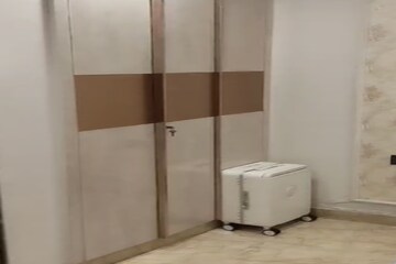 Room in 3 BHK Builder Floor at Jeewan Nagar – for Rent