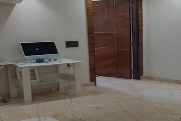 Bathroom in 3 BHK Builder Floor at Jeewan Nagar – for Rent