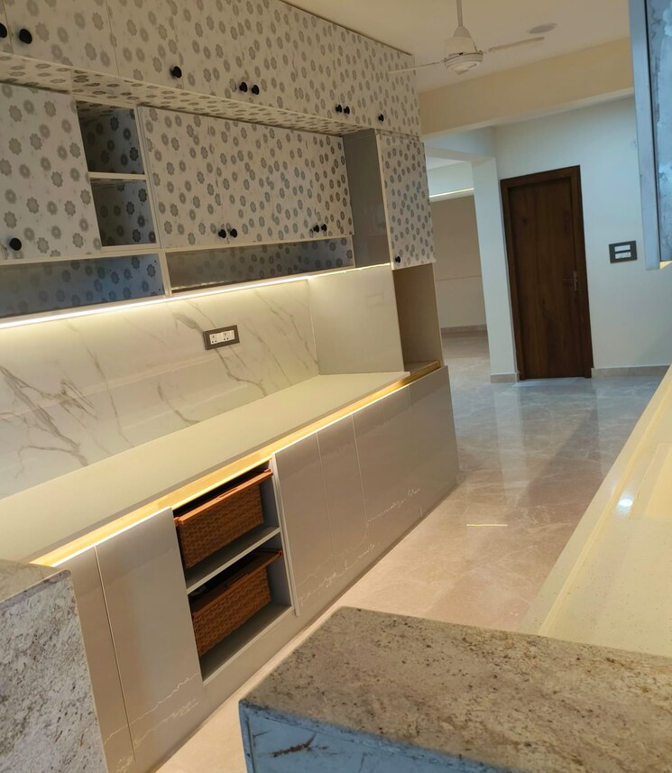 Kitchen, nitesh-logos 5 Bedroom 6176 Sq.Ft. Apartment In Mg Road Bangalore 9081456