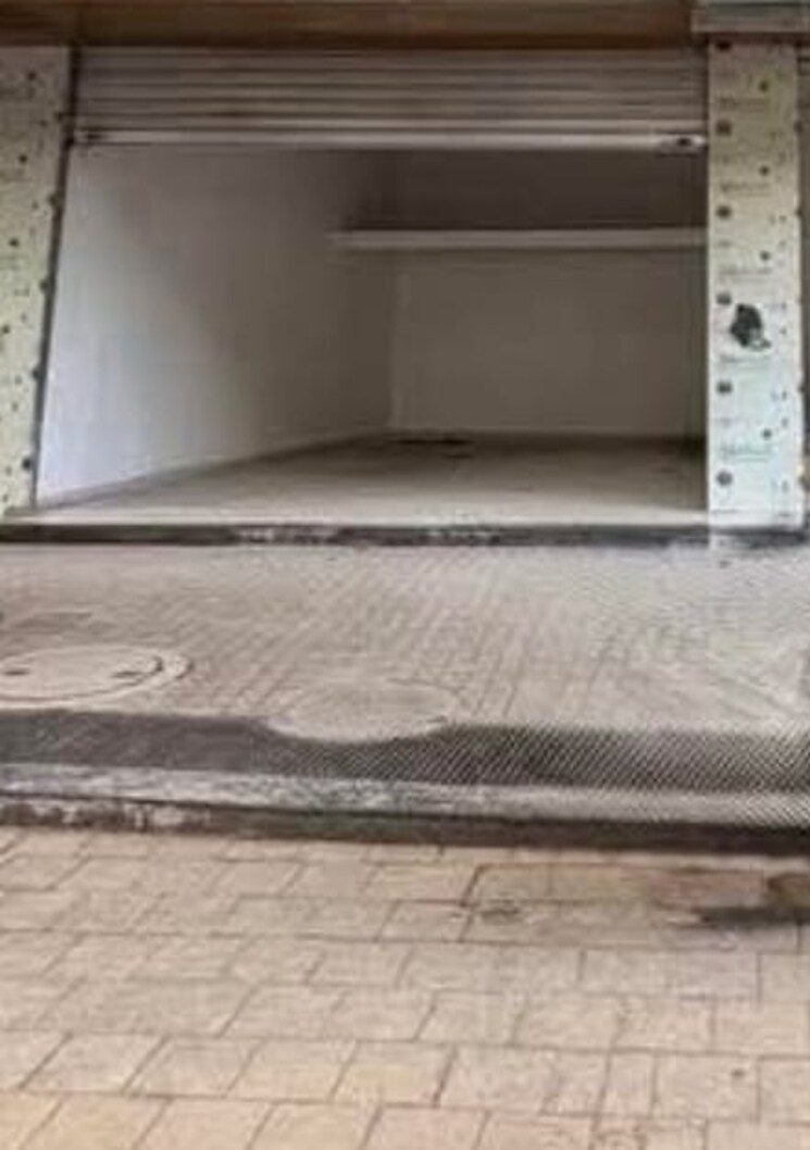 Exterior View, santacruz west Commercial Shop 450 Sq.Ft. In Santacruz West Mumbai 9081388