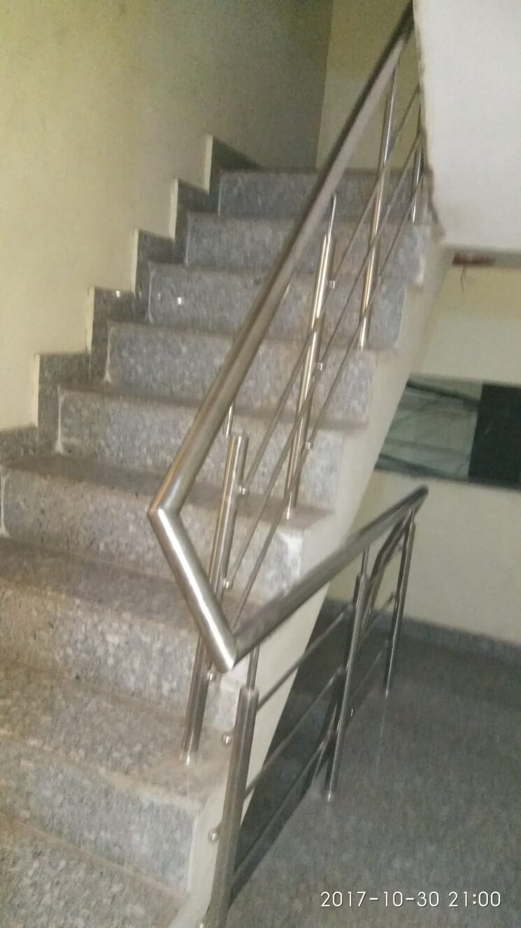 undefined, laxmi nagar 2 Bedroom 85 Sq.Yd. Apartment In Laxmi Nagar Delhi 9081386