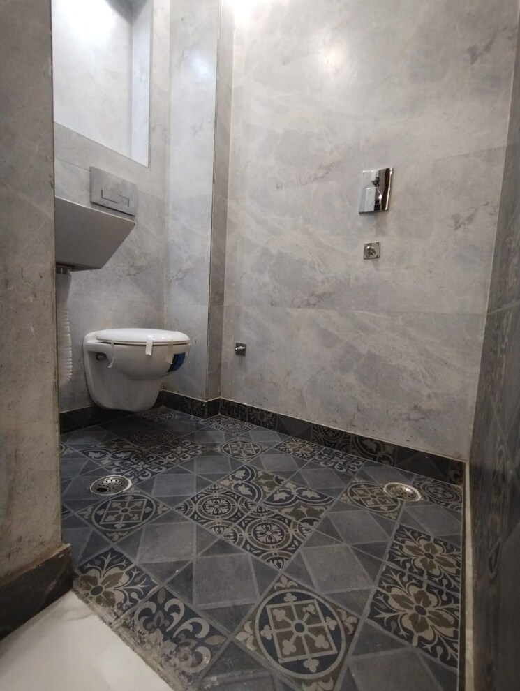 Bathroom, uttam nagar 2 Bedroom 550 Sq.Ft. Builder Floor In Uttam Nagar Delhi 9081418