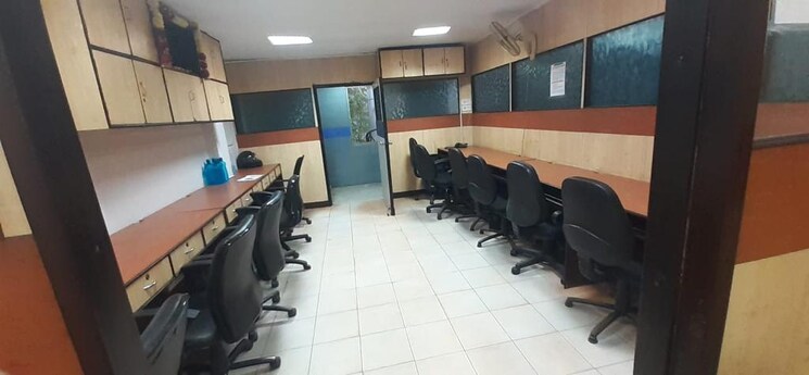 Team Area, park street Commercial Office Space 650 Sq.Ft. In Park Street Kolkata 9081434