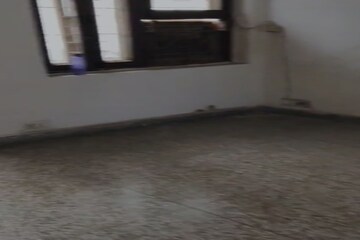 Room in 2 BHK Builder Floor at Kalkaji – for Rent