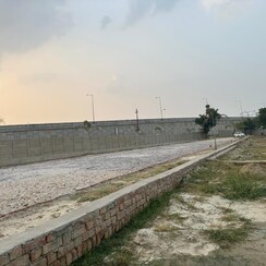 Plot For Sale in Sultanpur Road