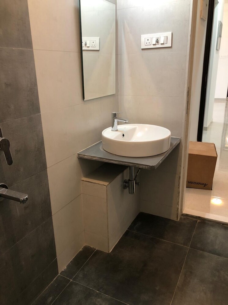 Bathroom, rosa-manhattan 3 Bedroom 1350 Sq.Ft. Apartment In Ghodbunder Road Thane 9081524