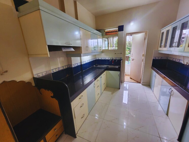 Kitchen, aundh 3 Bedroom 2100 Sq.Ft. Apartment In Aundh Pune 9081681