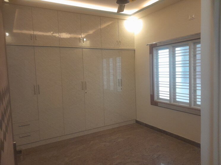 Room, nri layout 2 Bedroom 1200 Sq.Ft. Builder Floor In Nri Layout Bangalore 9068153