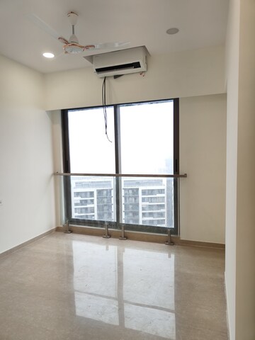 Room in 4 BHK Apartment at Adani Ten BKC, Bandra East – for Rent
