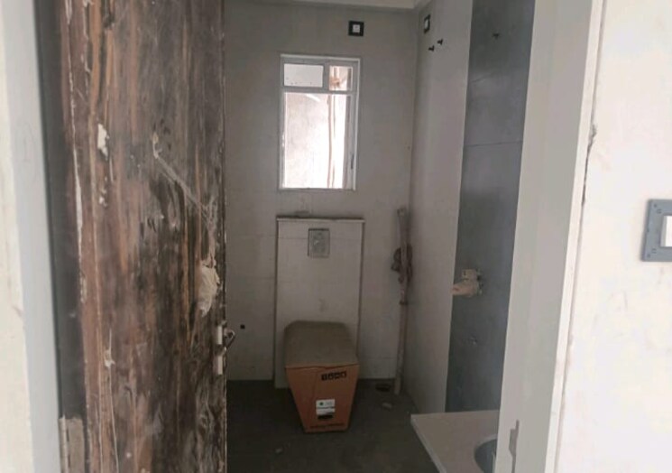 Bathroom, rosa-manhattan 3 Bedroom 1350 Sq.Ft. Apartment In Ghodbunder Road Thane 9081708