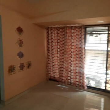 Room in 1 BHK Apartment at Ghatkopar East – for Rent