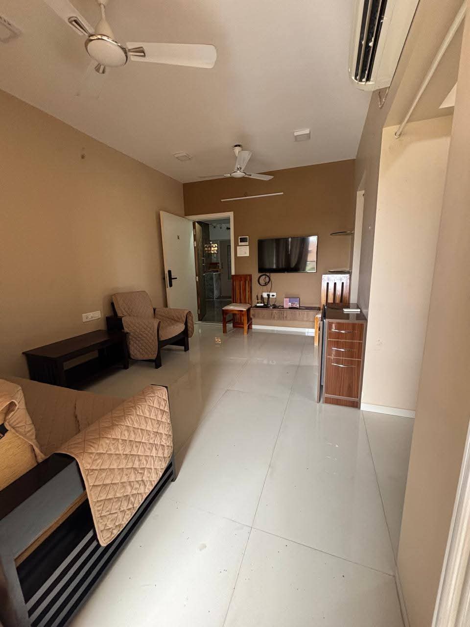 2 BHK Apartment For Rent in Andheri West