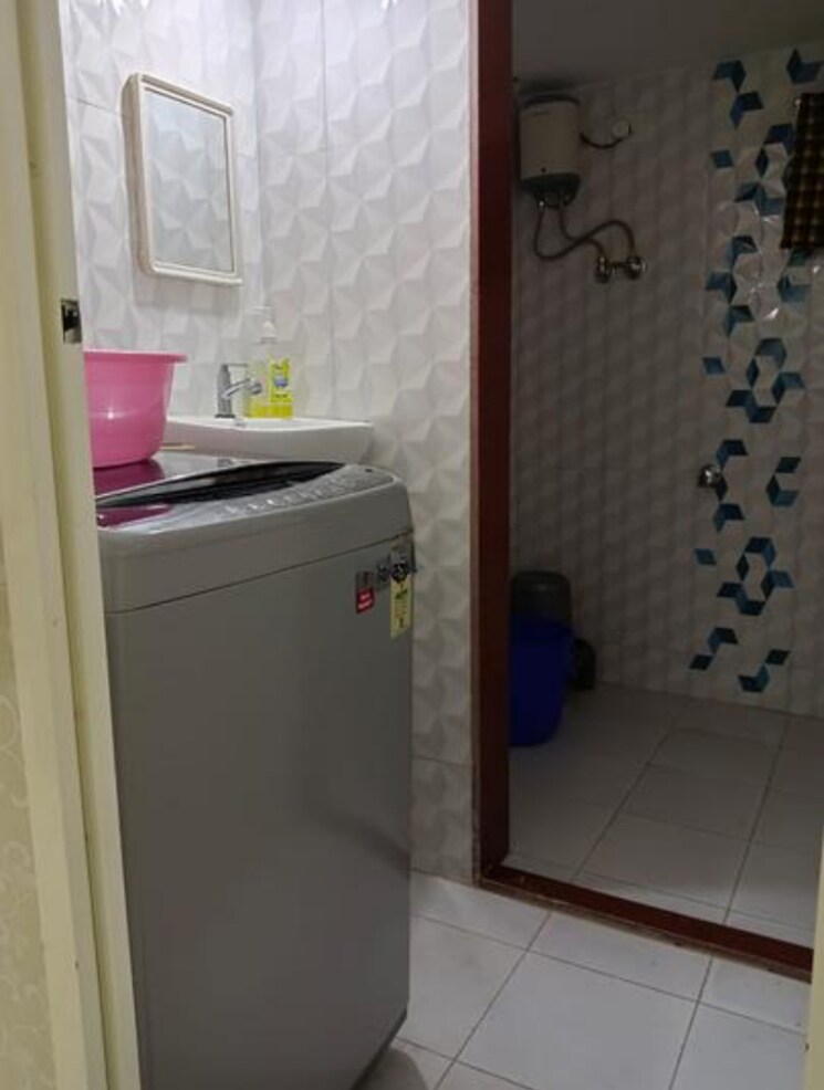 Bathroom, vasant-leela-complex 1 Bedroom 405 Sq.Ft. Apartment In Vijay Nagari Thane 9081726