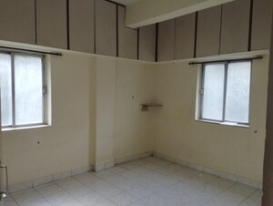 Room in 2 BHK Apartment at Warje Malvadi – for Rent