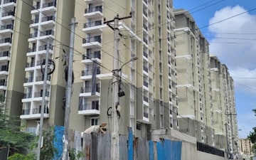 3 BHK Apartment For Sale in Vasavi Lakecity West, Hafeezpet