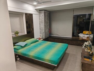Bedroom in 2 BHK Apartment at Silver View Apartments, Versova – for Rent