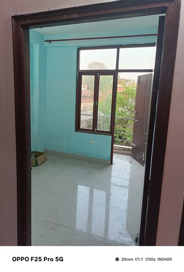 Room in 3 BHK Apartment at Lal Bangla  – for Sale